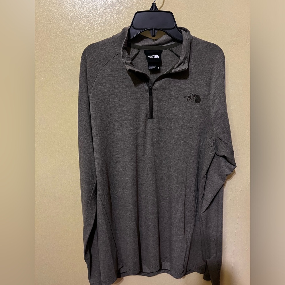 The North Face Men’s Size Medium 1/4 Zip